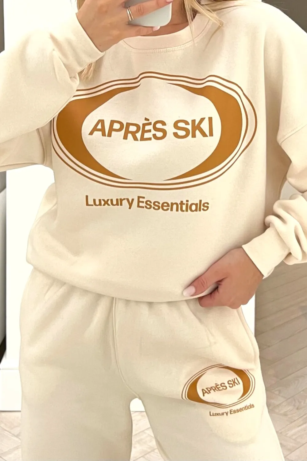 Aprés Ski ecru printed sweater loungewear set