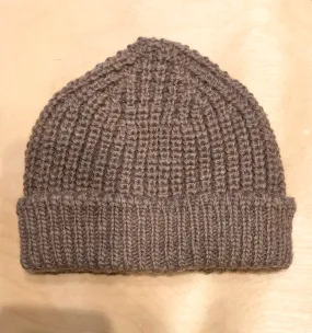 Cableami Beige Short Wool Knit Beanie