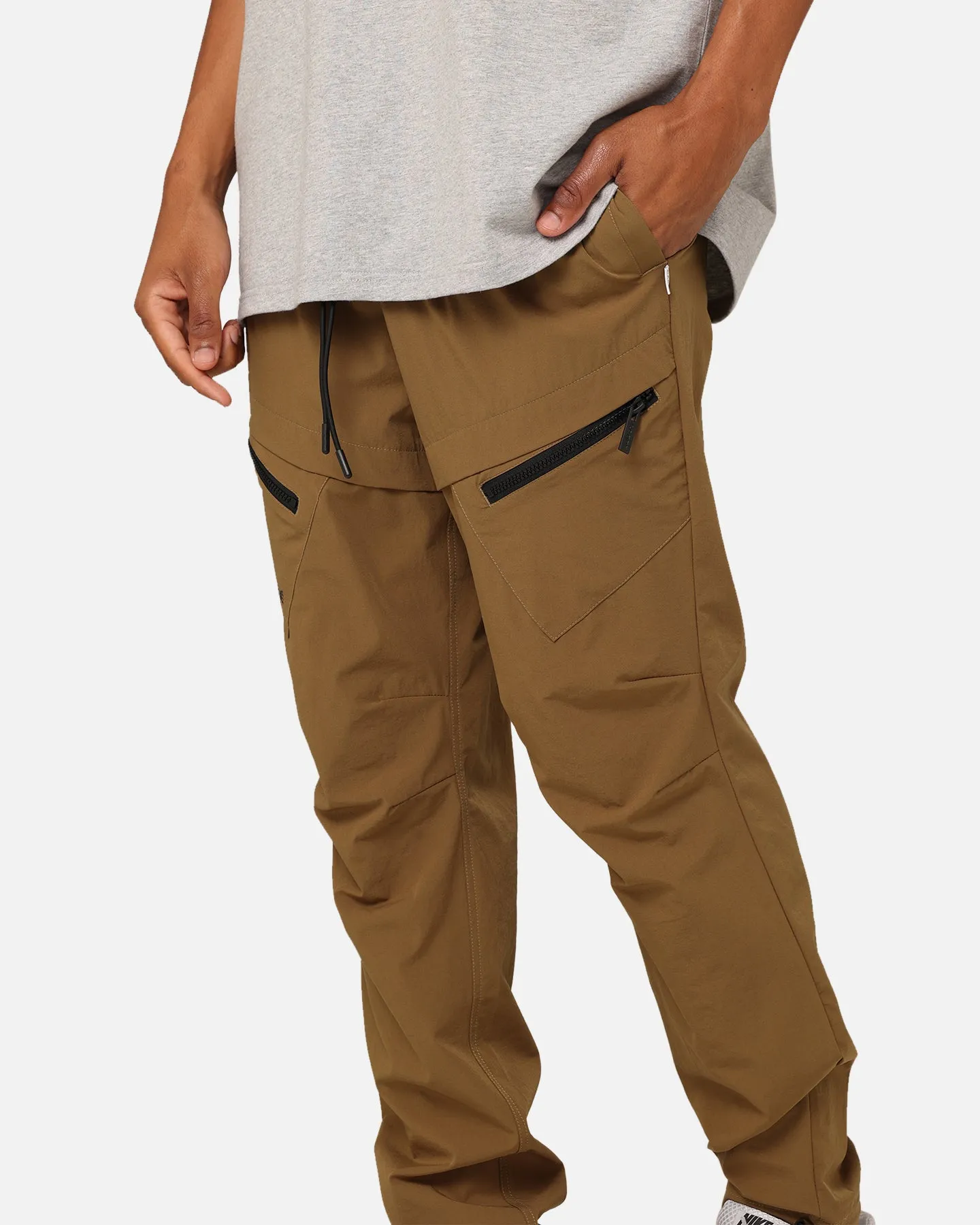 Carre Angular Sport Jogger Olive