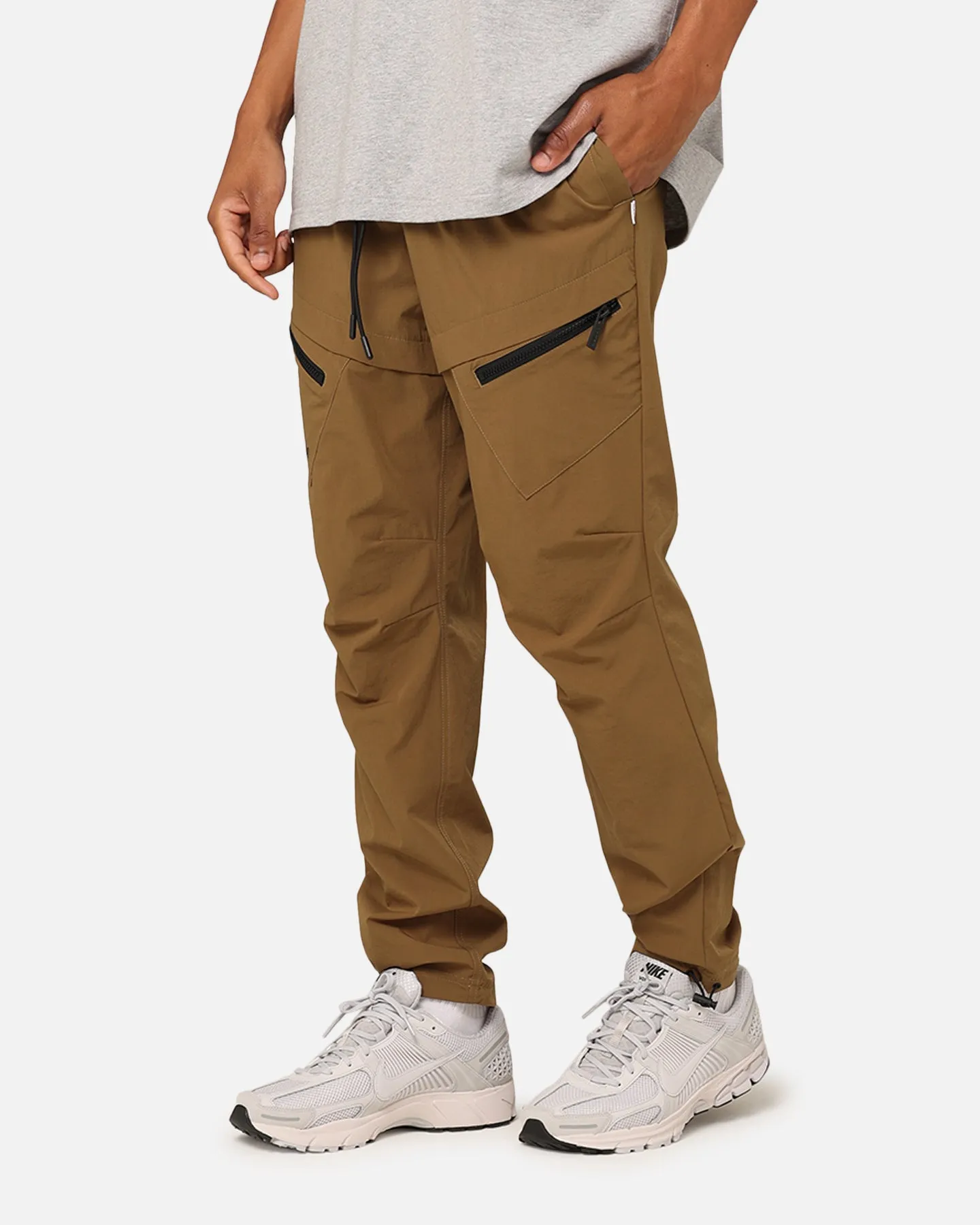 Carre Angular Sport Jogger Olive