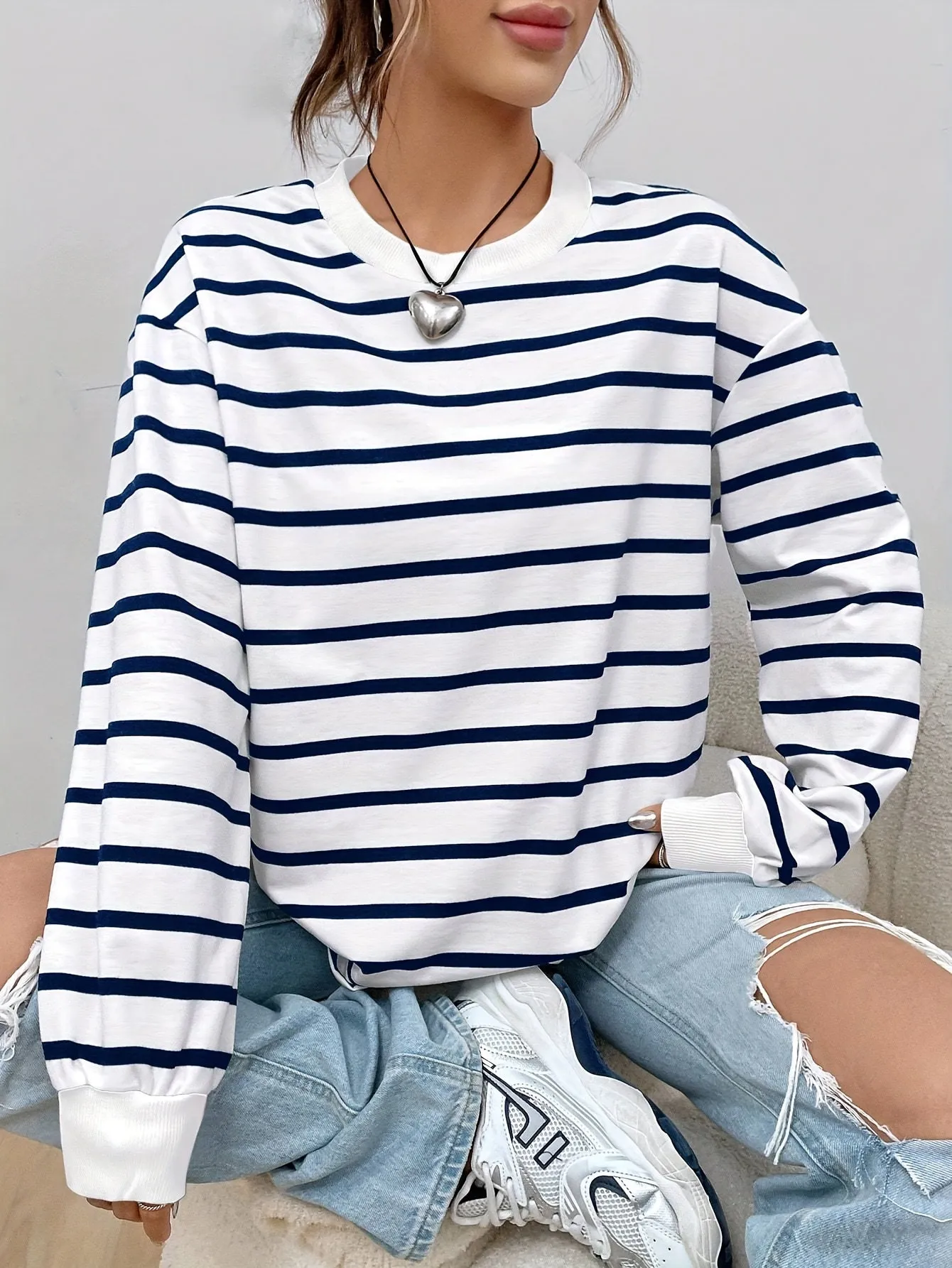 Chic Striped Pullover Sweater - Soft Crew Neck, Fashion Print, Warm Knit - Perfect for Womens Autumn & Winter Style