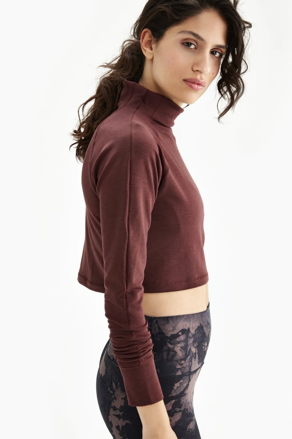 CRESCENT CROP LONG SLEEVE TOP