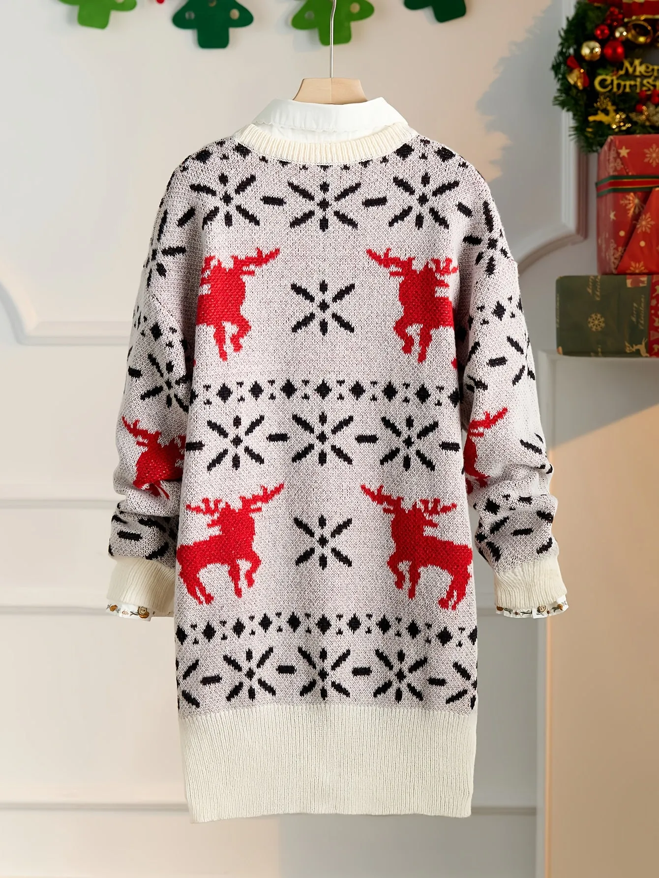 Elegant Women's Christmas Knit Dress - Long Sleeve, Round Neck with Festive Animal Pattern, Perfect for Fall & Winter, Best for Christmas