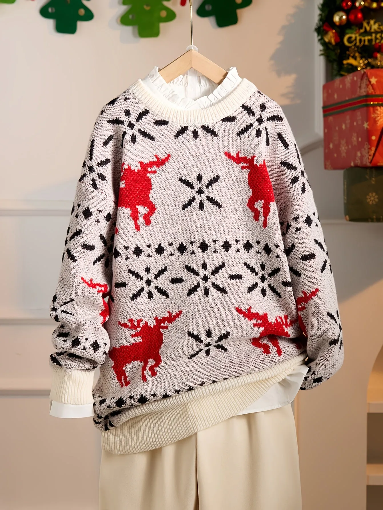 Elegant Women's Christmas Knit Dress - Long Sleeve, Round Neck with Festive Animal Pattern, Perfect for Fall & Winter, Best for Christmas