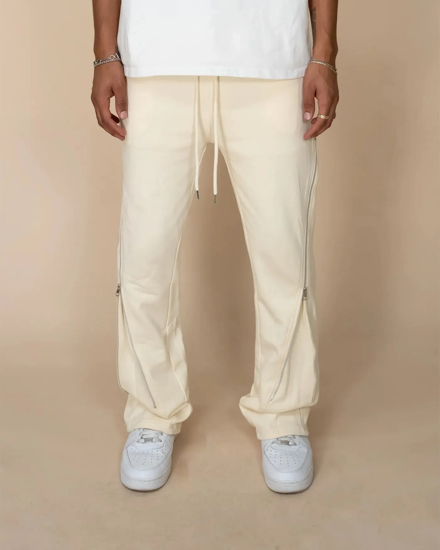 EPTM ZIP FLARED SWEATPANTS CREAM