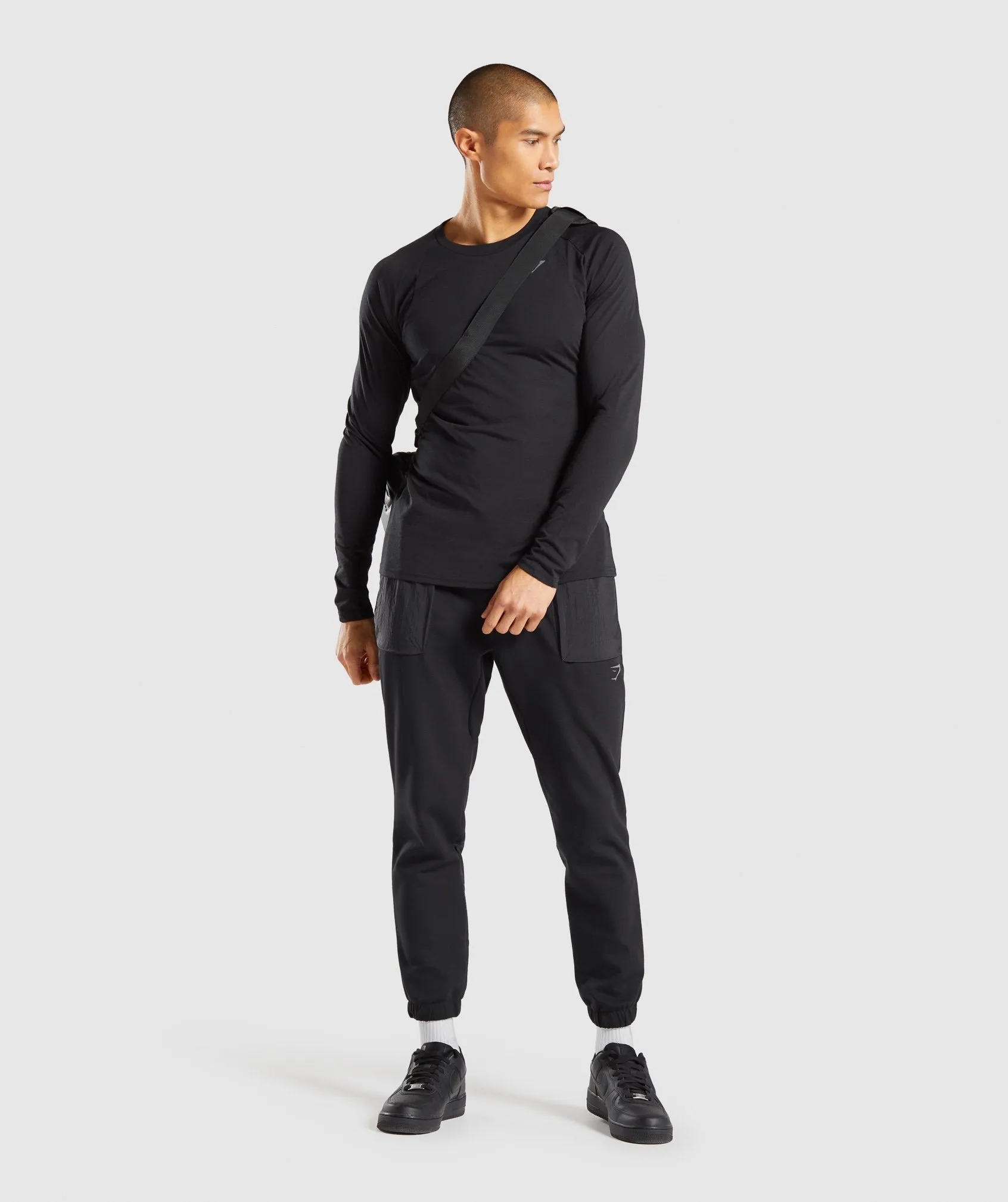 Gymshark Venture Long Sleeve T-Shirt - Black