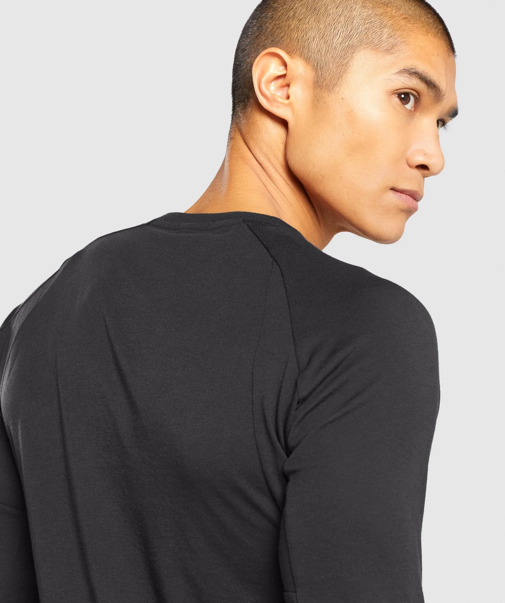 Gymshark Venture Long Sleeve T-Shirt - Black