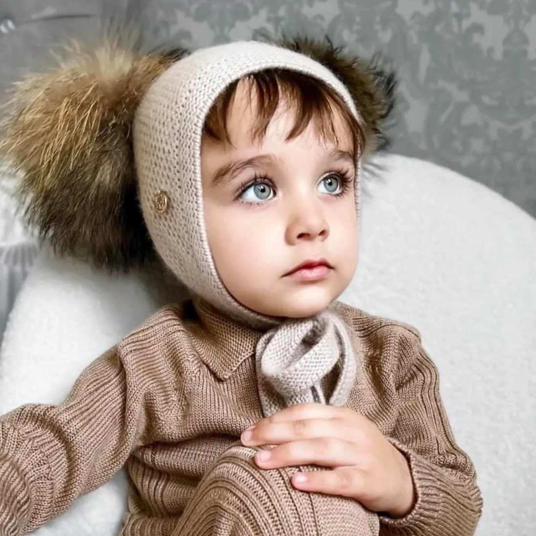 Honeycomb Beige Cashmere Bonnet with Beige Poms