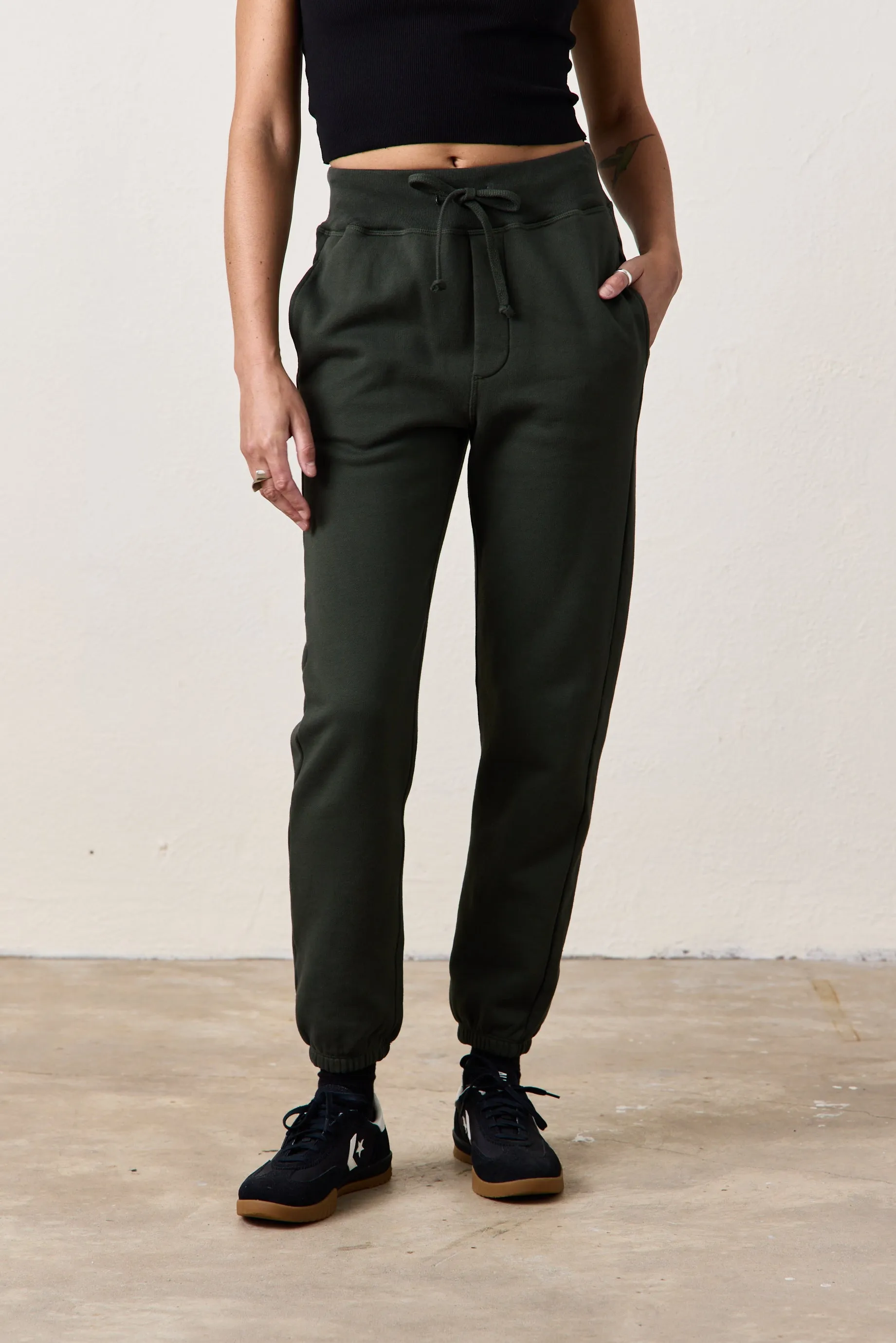 ISABELLA HIGH WAIST STRAIGHT LEG SWEATPANT / DARK OLIVE