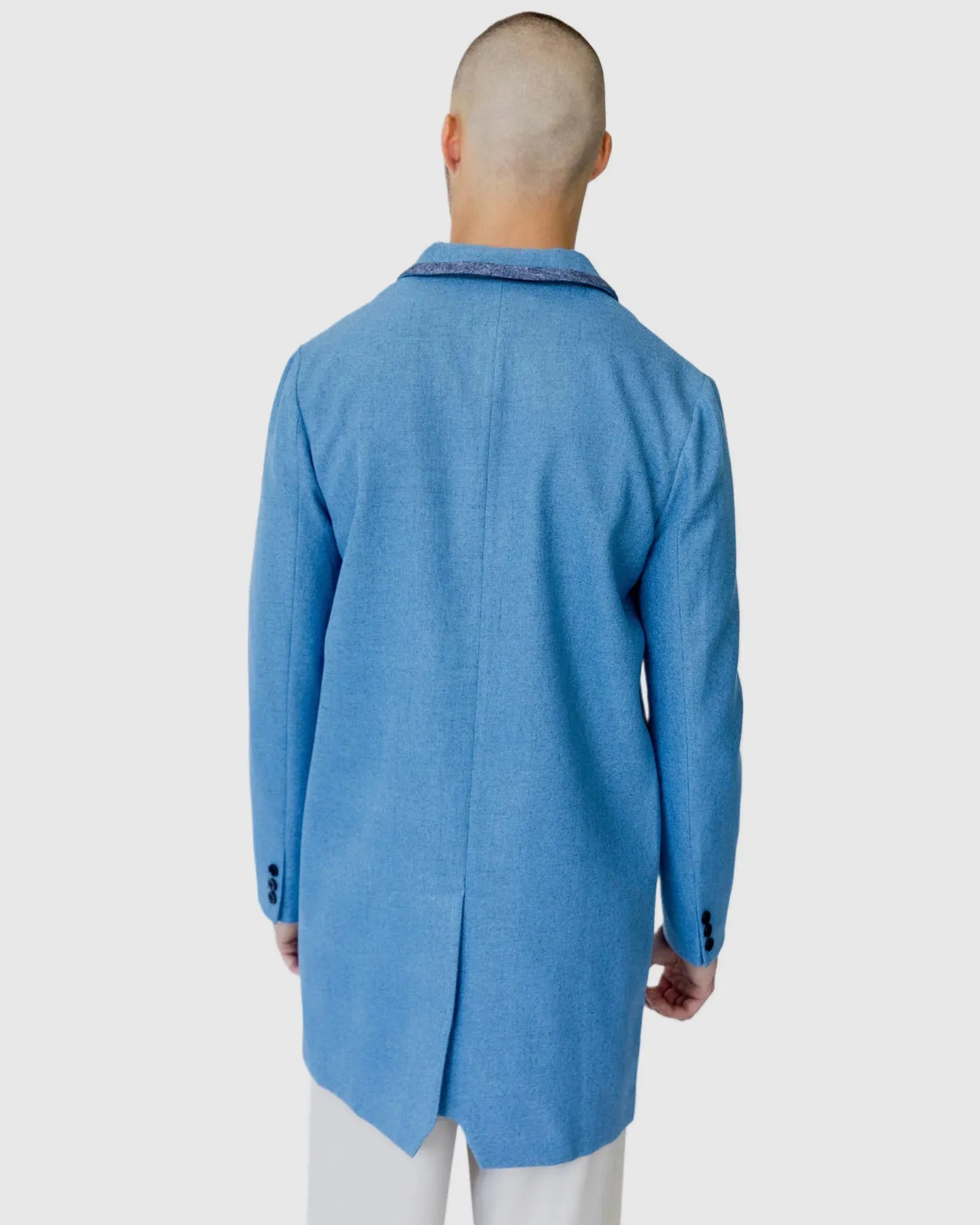 Justin Cassin Hemming Woven Coat in Blue Color