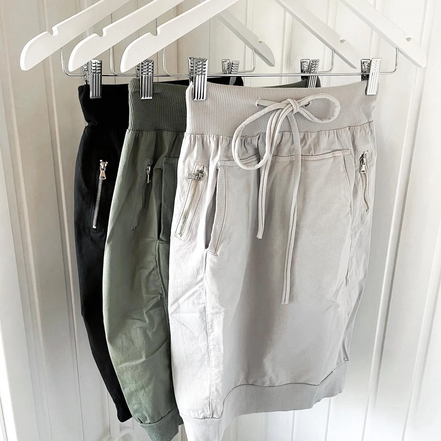 Light grey ULTIMATE jogger skirt