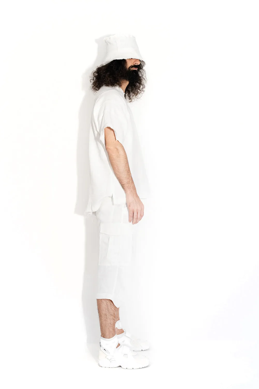 Linen T-shirt with textured sleeves