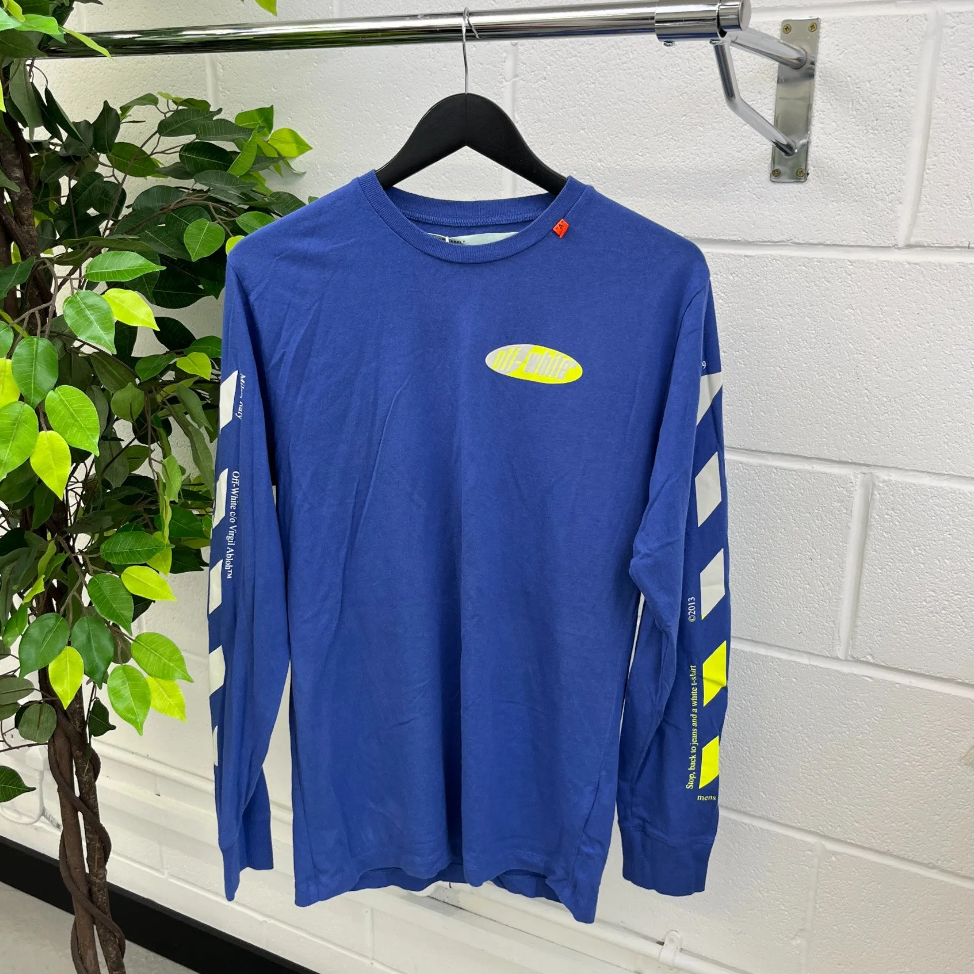 Men's Arrow Logo Long Sleeve T-Shirt Blue Size M