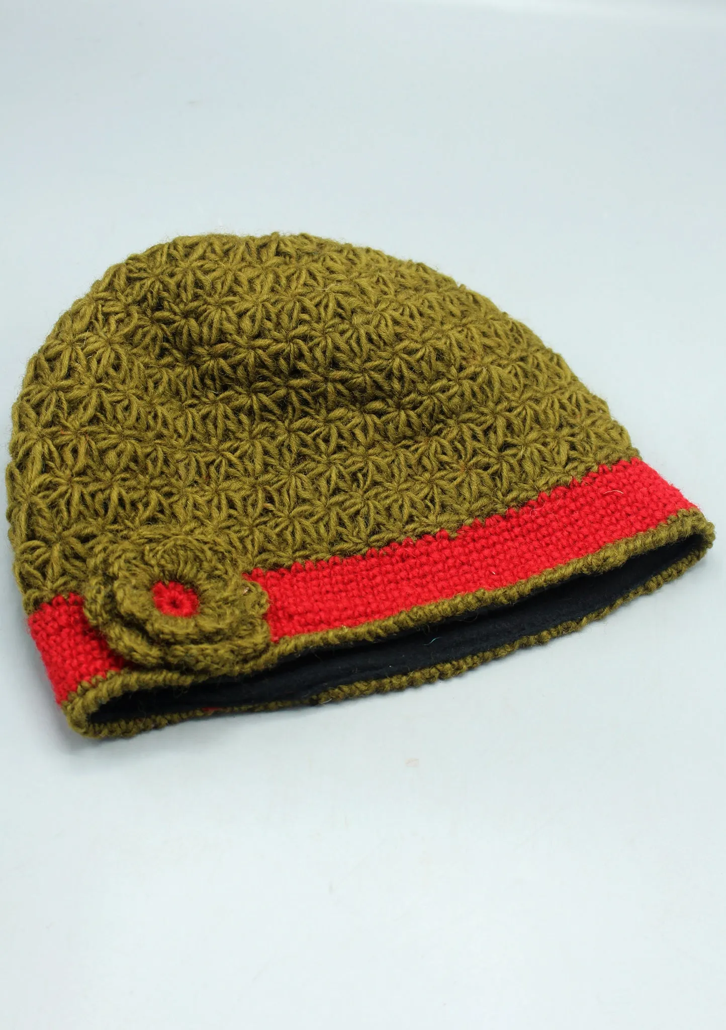 Red Border Flower Attached Beige Warm Crocheted Woolen Beanie