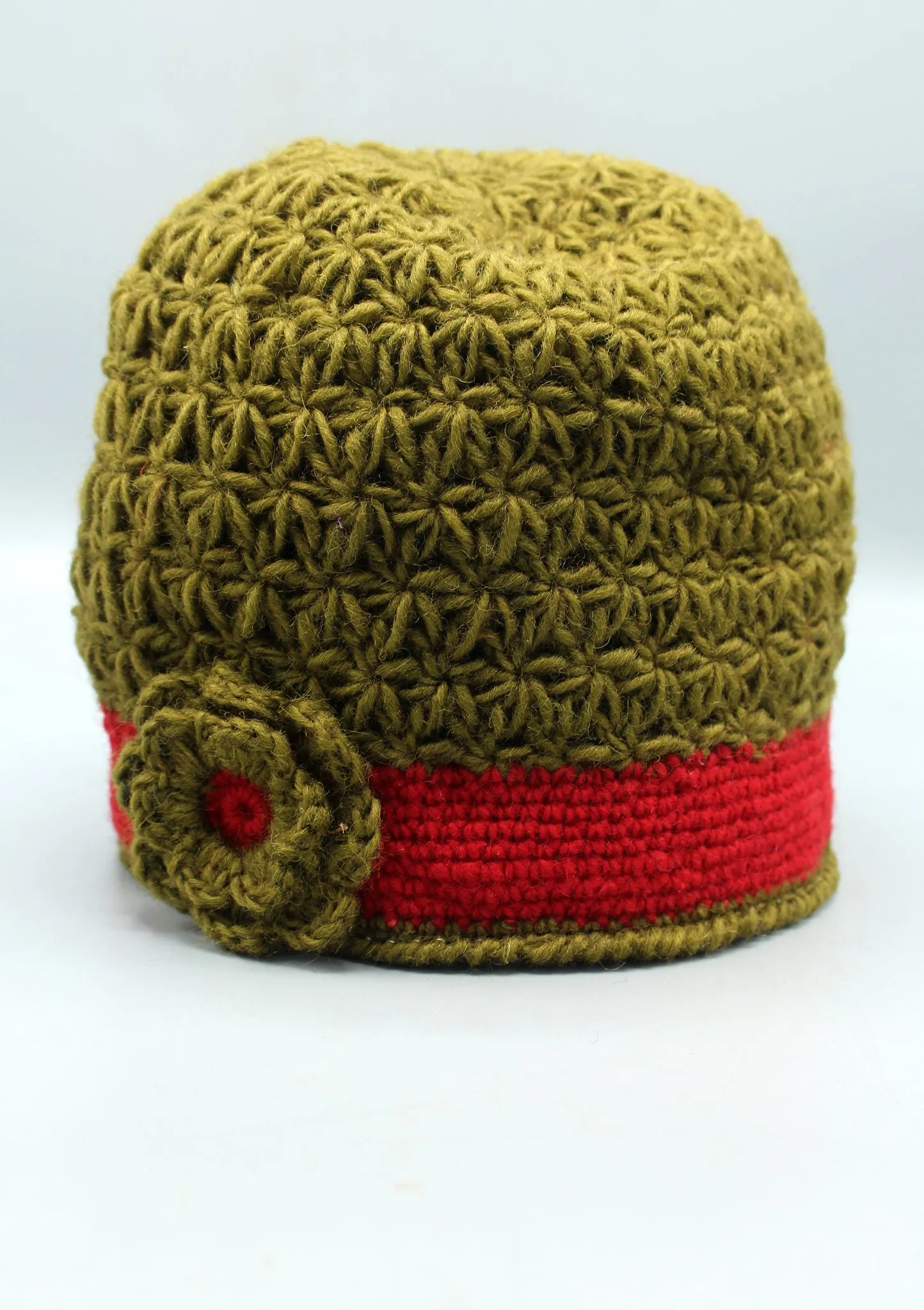 Red Border Flower Attached Beige Warm Crocheted Woolen Beanie