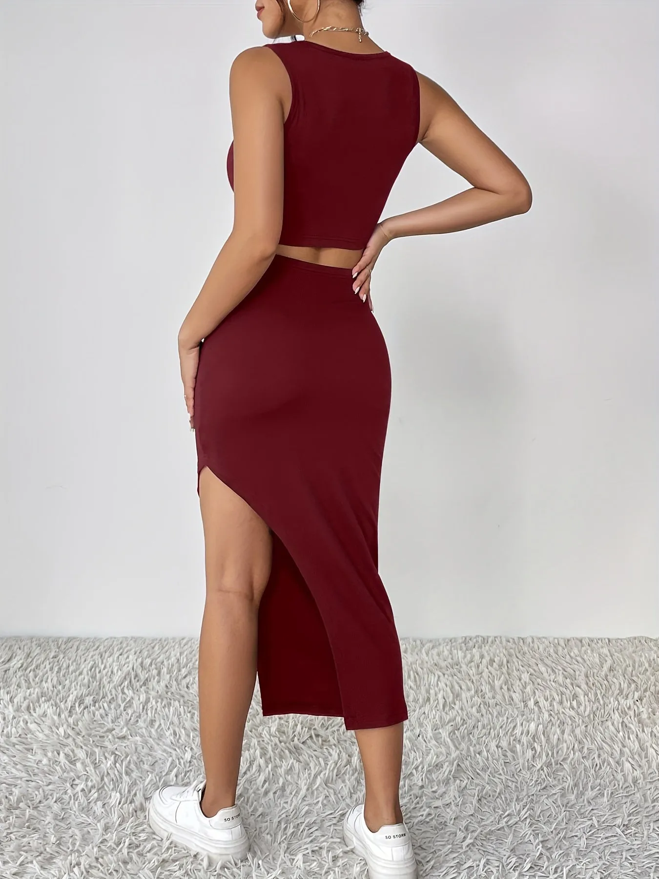 Spring/Summer Chic: Elegant Solid Color Two-Piece Set with Crop Top & High-Waist Split Skirt, Durable and Micro-Elastic Knit