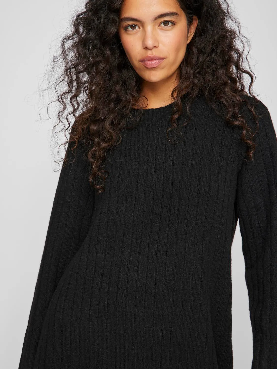 VISTELLE Pullover - Black