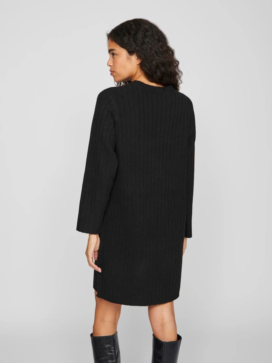 VISTELLE Pullover - Black